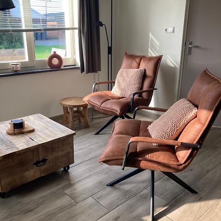 Bungalow Op Bedrijf Met Melkkoeien De Cocksdorp  Exterior foto